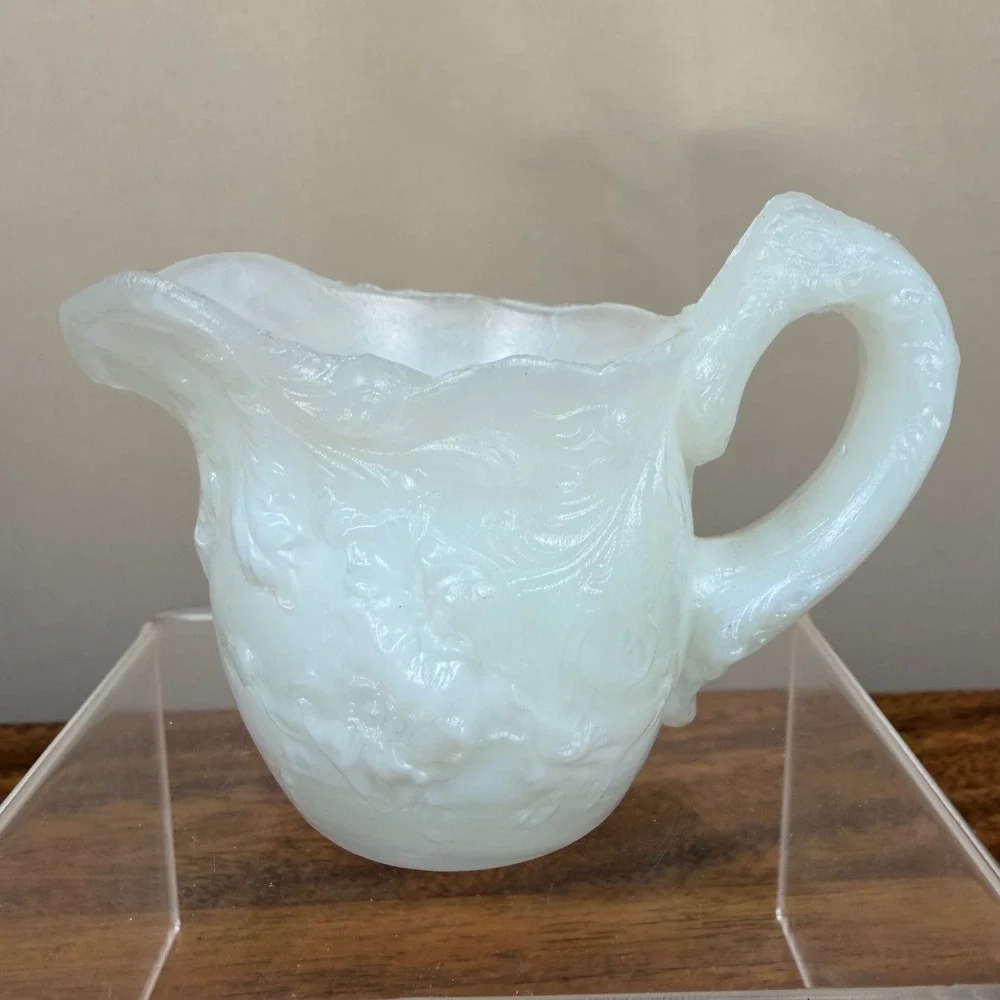 Unbranded vintage milk